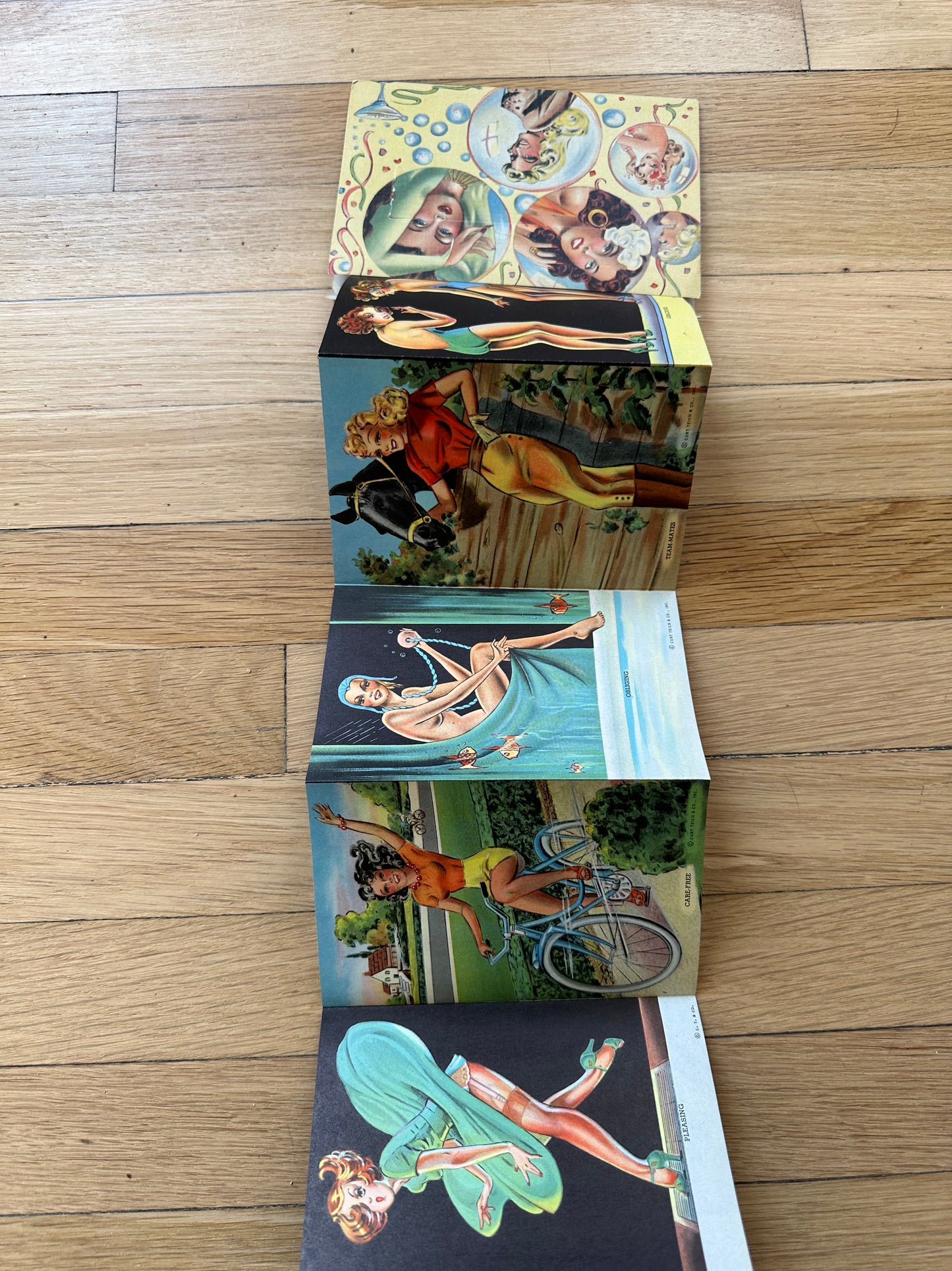 1940s Fold Out  Pin Up Postcard  Set