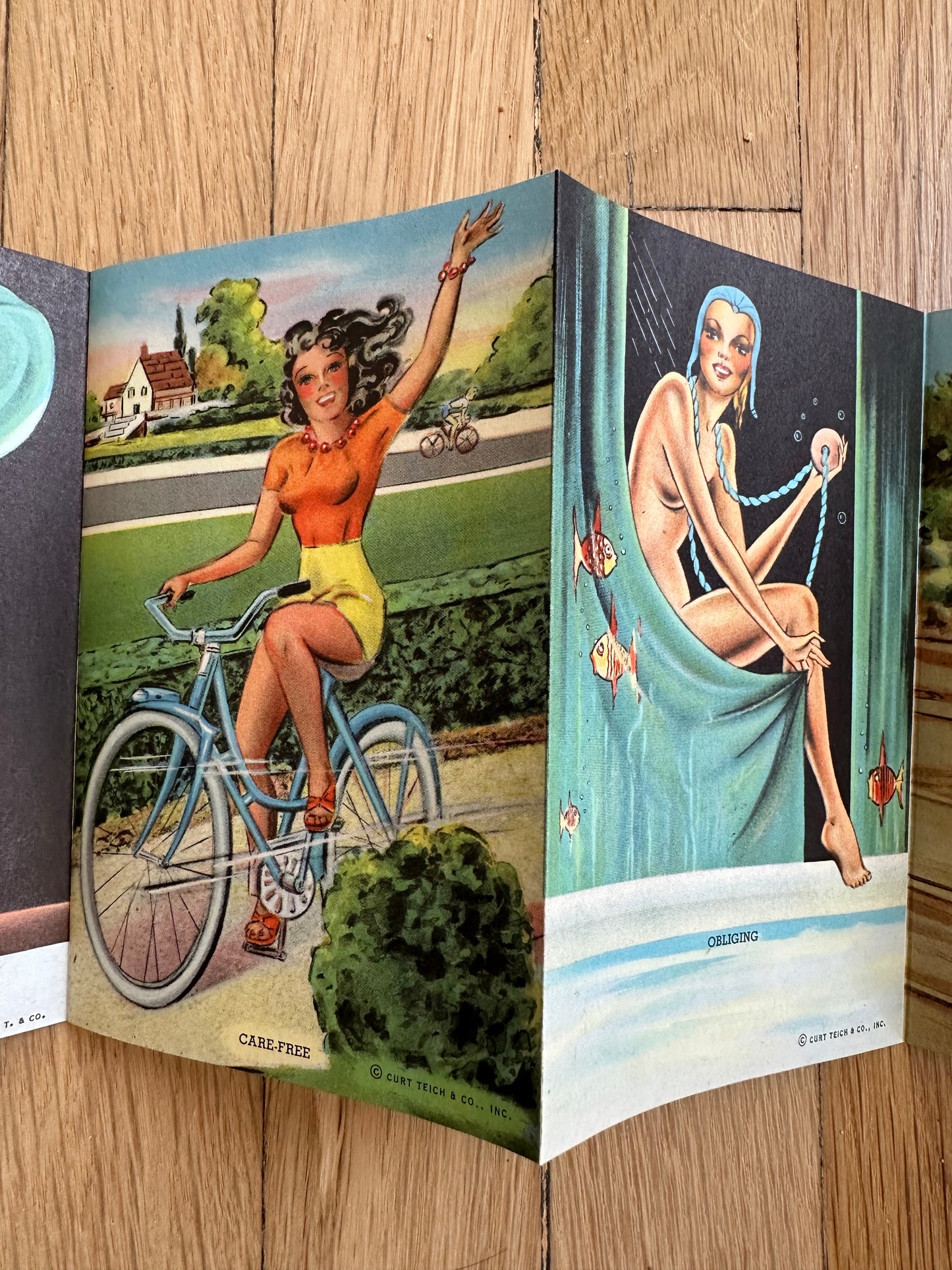 1940s Fold Out  Pin Up Postcard  Set