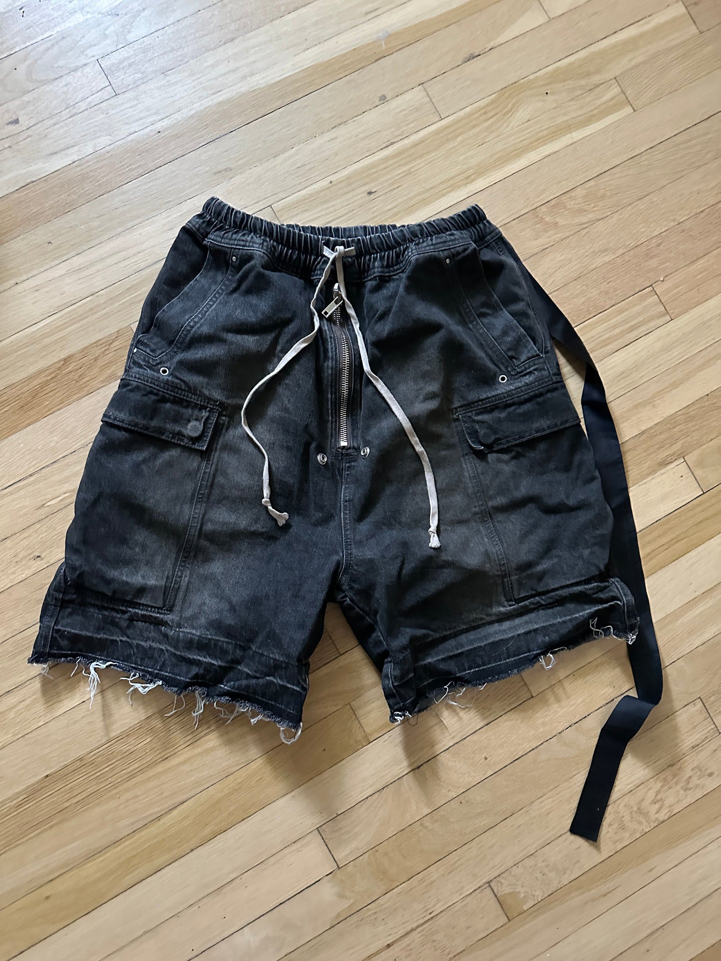 SOLD !!!! Rick Owens DRKSHDW Drawstring Zipped Shorts