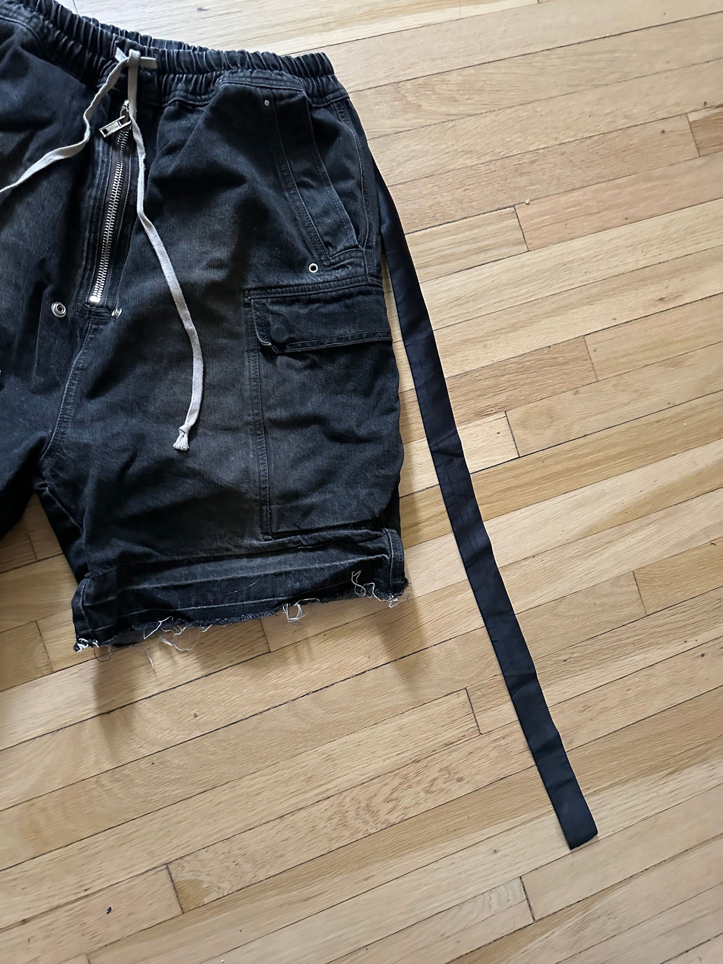 SOLD !!!! Rick Owens DRKSHDW Drawstring Zipped Shorts