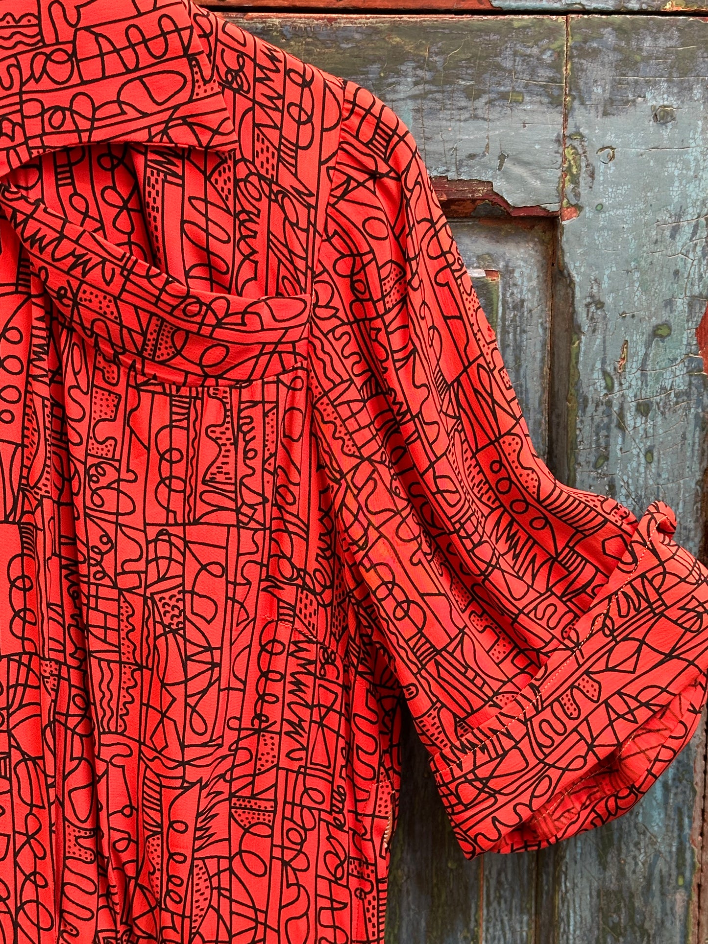 1940s Red & Black Rayon Graphic Print Dress